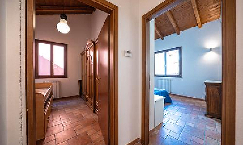 Casa Indipendente...