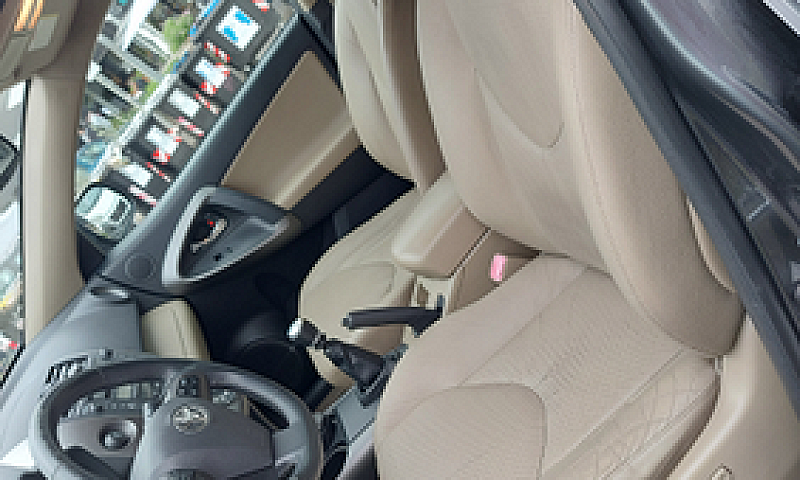 Toyota Rav4 2.2 D4D ...