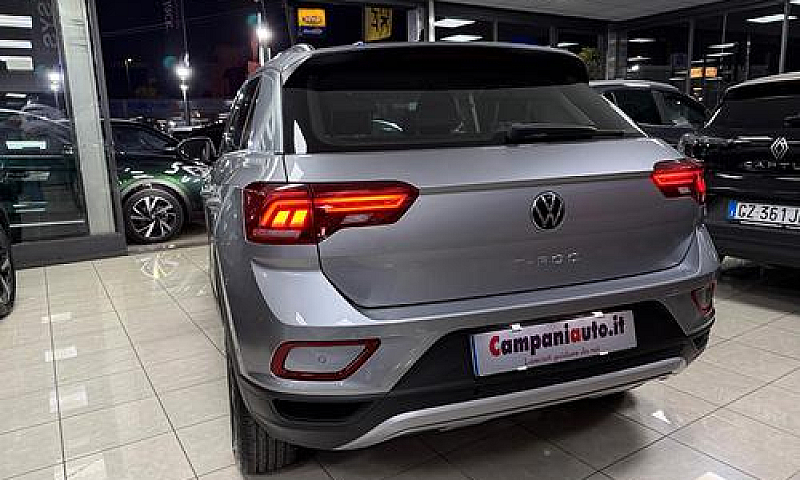 Volkswagen T-Roc 1.0...