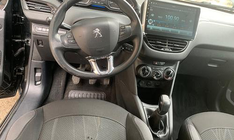 Peugeot 208 1.4 Hdi ...