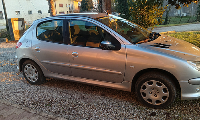 Peugeot 206...