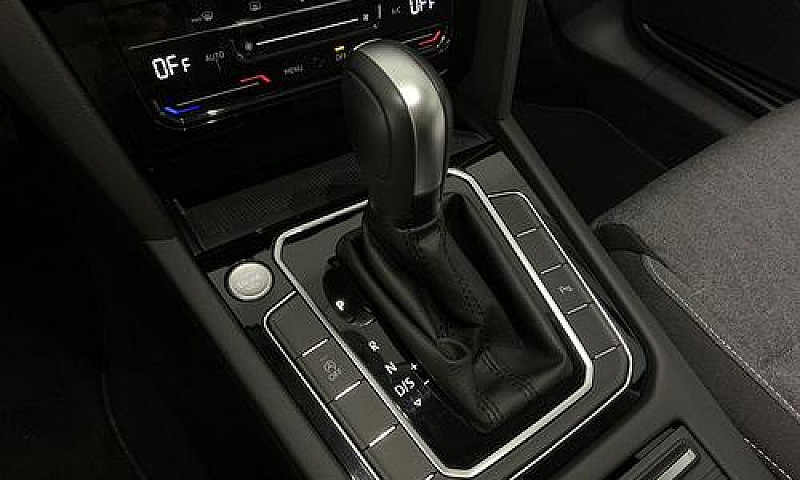 Volkswagen Passat Va...