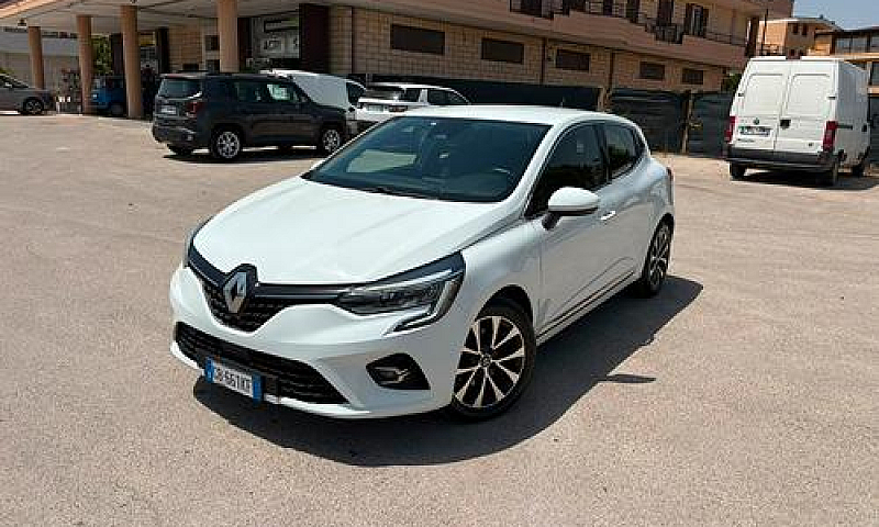 Renault Clio...