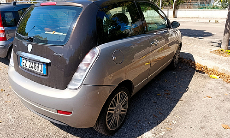 Lancia Y Diesel 1.3 ...