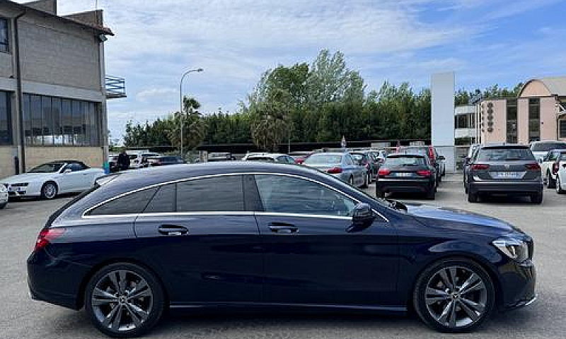 Mercedes-Benz Cla 20...