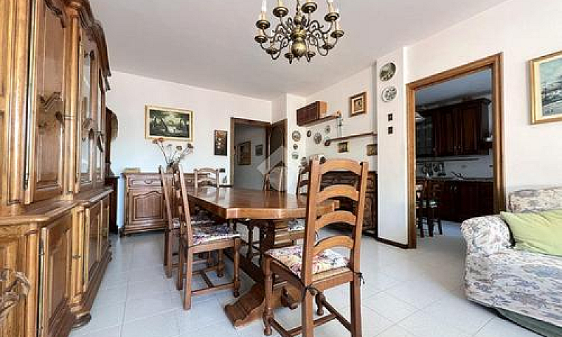 5 Locali A Alassio...