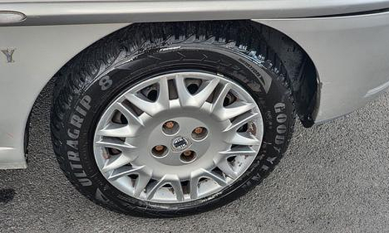 Lancia Y 1.2I Vanity...