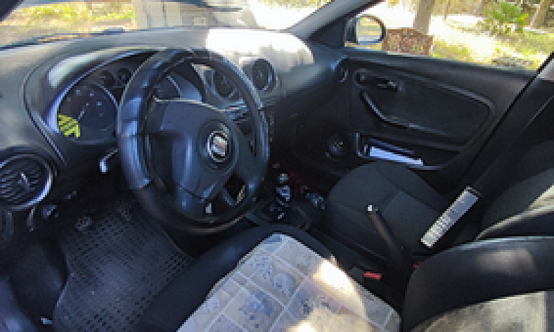 Seat Ibiza...