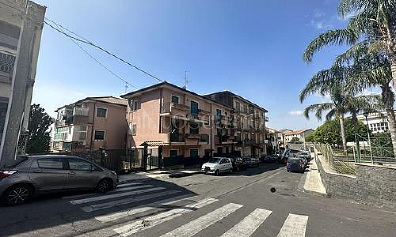 Appartamento Ficaraz...