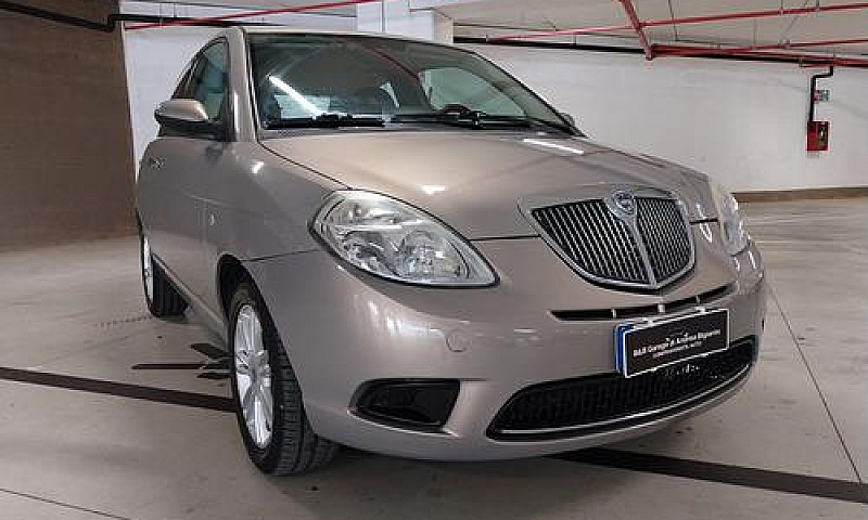 Lancia Ypsilon 1.3 M...
