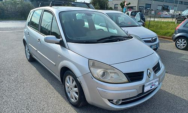 Renault Scenic 1,5 D...