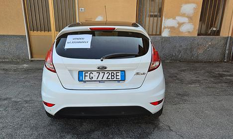Ford Fiesta 6ª Serie...
