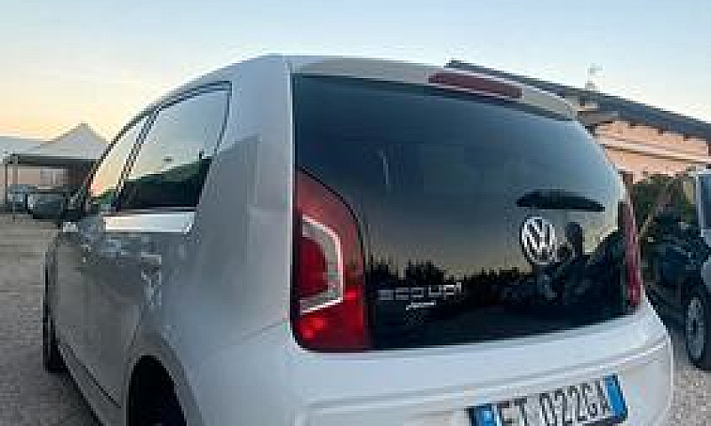 Volkswagen Up! 1.0 5...