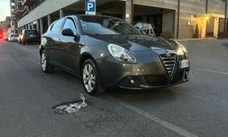 Alfa Romeo Giulietta...