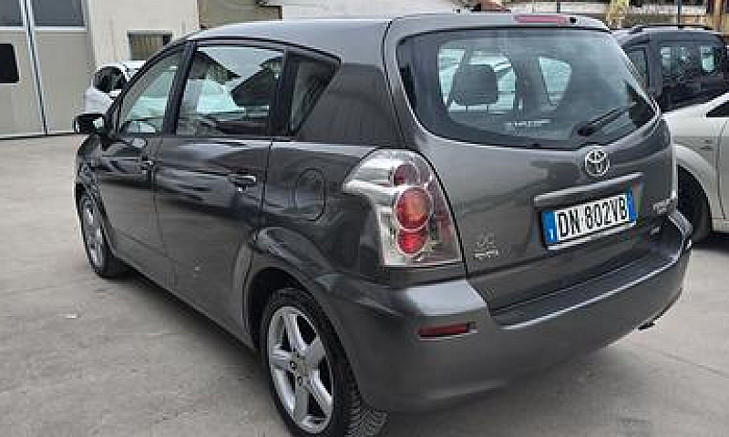 Toyota Corolla Verso...