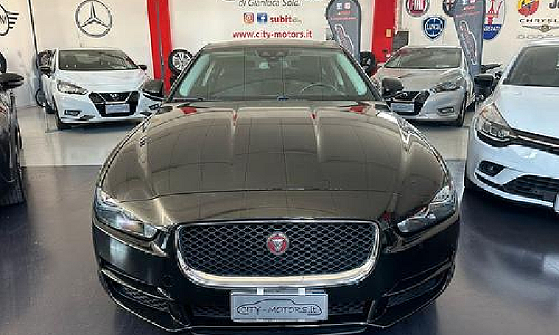 Jaguar Xe 2.0 D Turb...