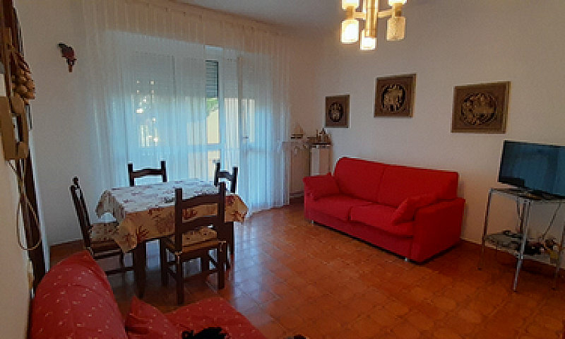 Ampio Appartamento C...