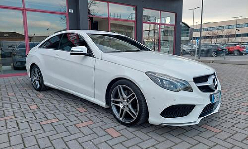 Mercedes-Benz E 220C...