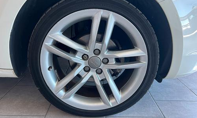 Audi A1 1.2 Tfsi Att...
