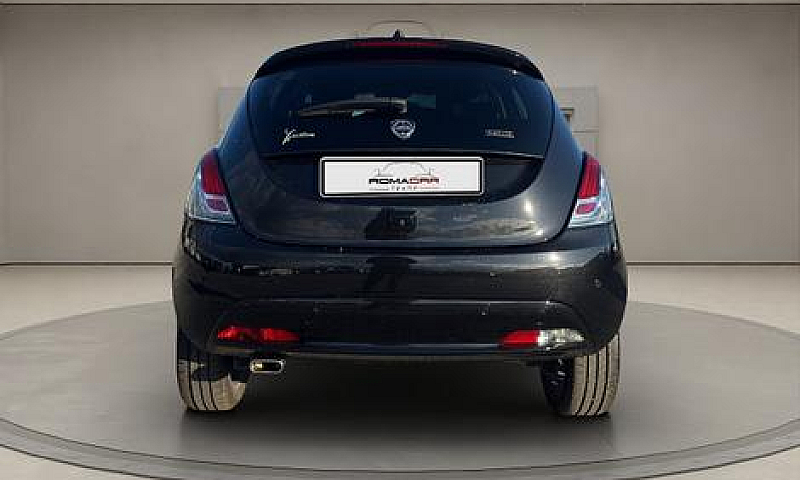 Lancia Ypsilon 3ª Se...