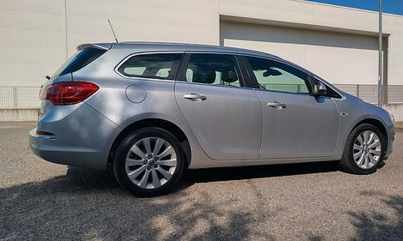 Opel Astra 1.4 Turbo...