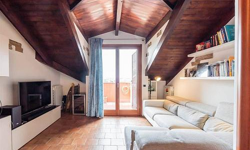 Appartamento Di 83 M...