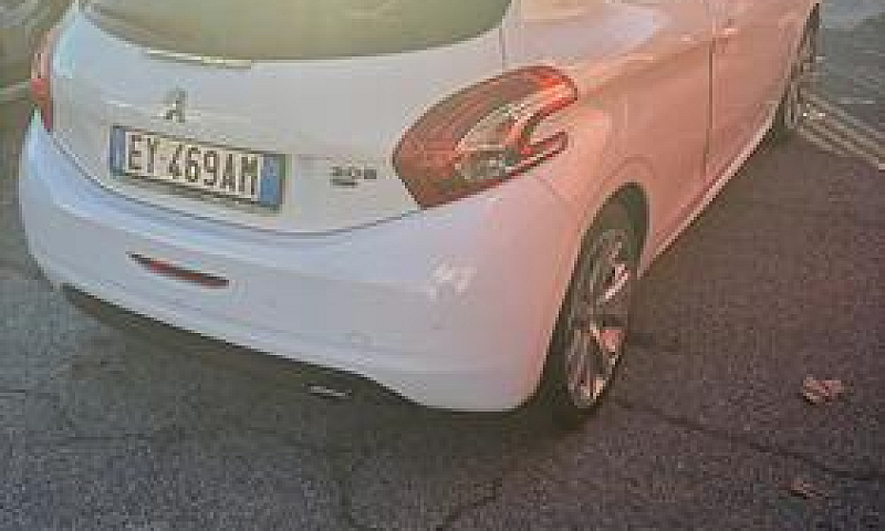 Peugeot 208 Bluehdi ...