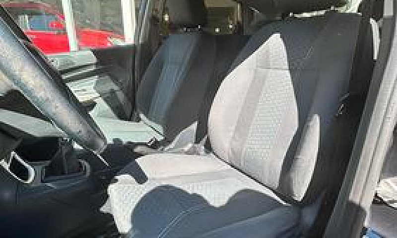 Ford Fiesta 1.4 Tdci...
