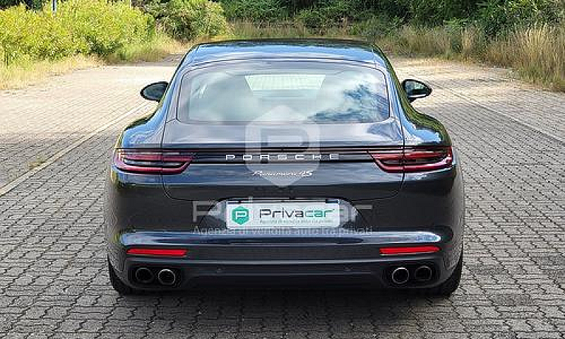 Porsche Panamera 2.9...