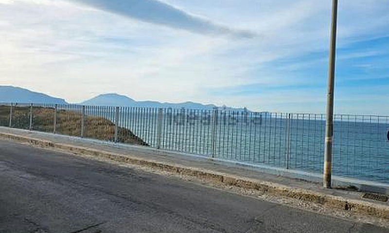 5 Vani Vicino Il Mar...