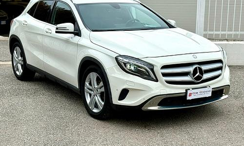 Mercedes-Benz Gla 20...