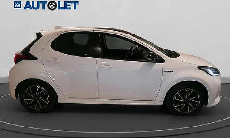 Toyota Yaris 1.5 Hyb...