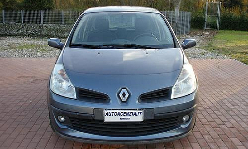 Renault Clio 1.2 16V...