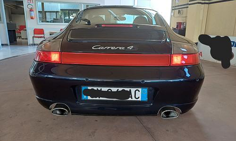 Porsche 911 Carrera ...