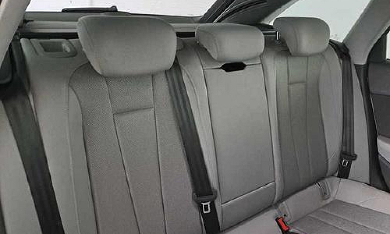 Audi A4 Avant 2.0 Td...