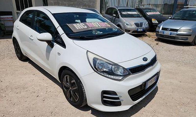 Kia Rio 1.1 Crdi 5P....