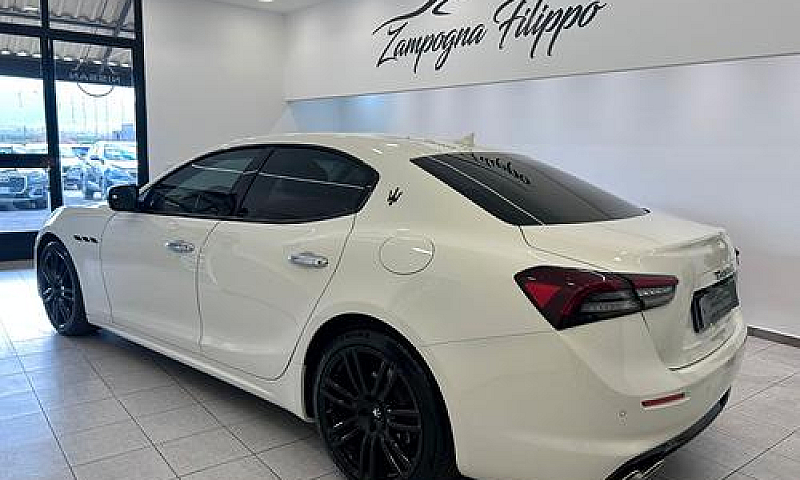 Maserati Ghibli V6 D...