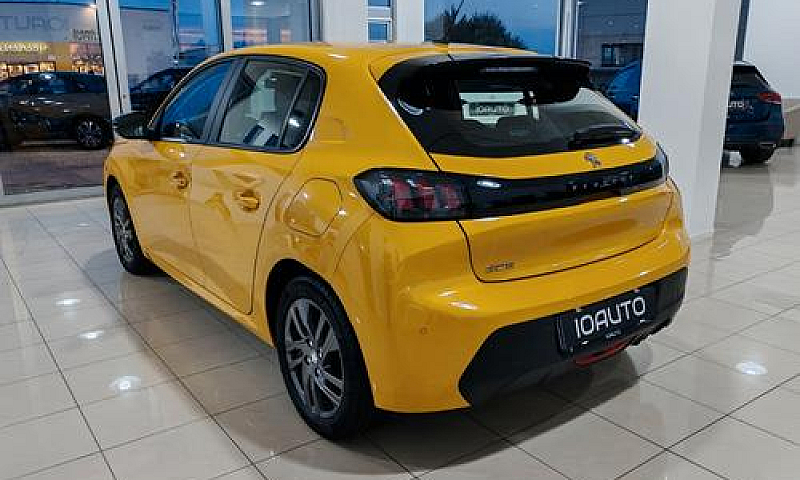 Peugeot 208 1.2 75Cv...