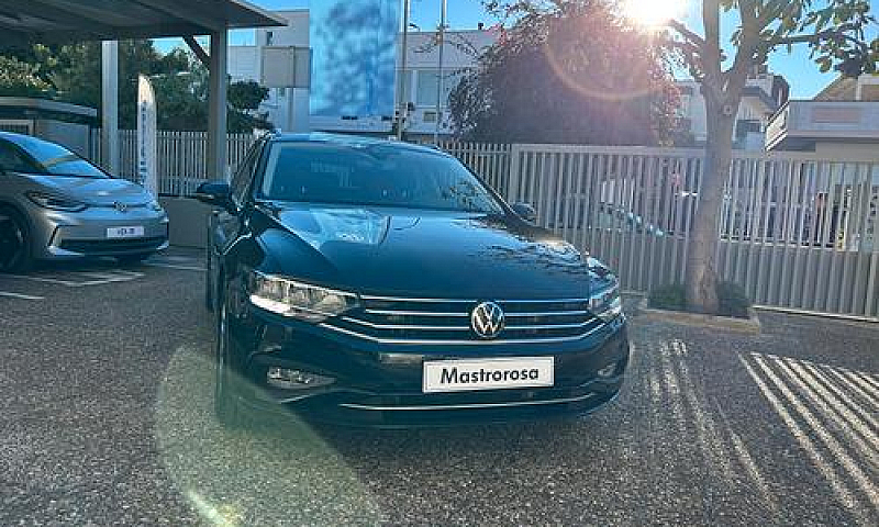 Volkswagen Passat Va...