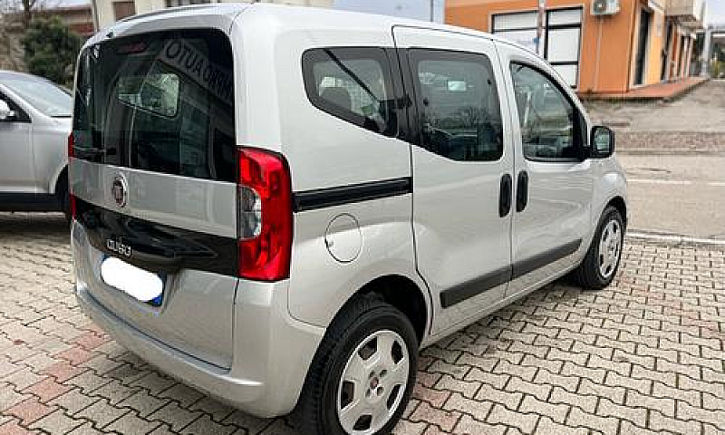 Fiat Qubo 1.3 Mjt 80...