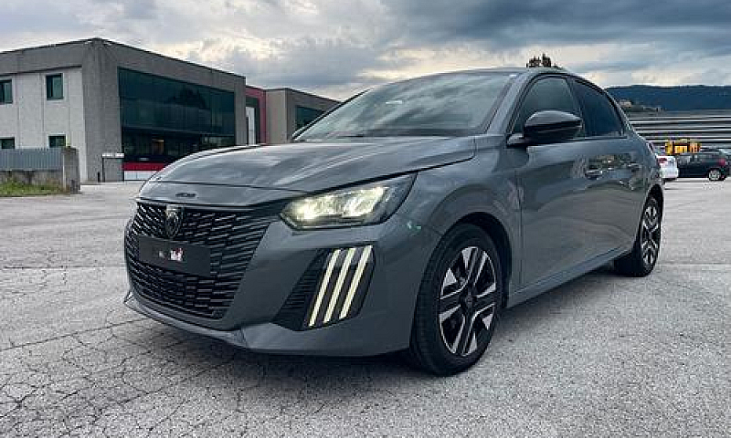 Peugeot 208 Puretech...