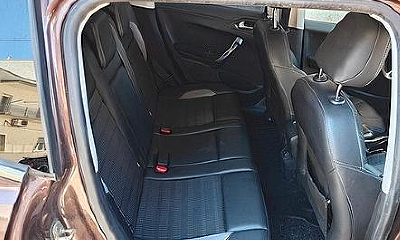 Peugeot 2008 1.6 E-H...