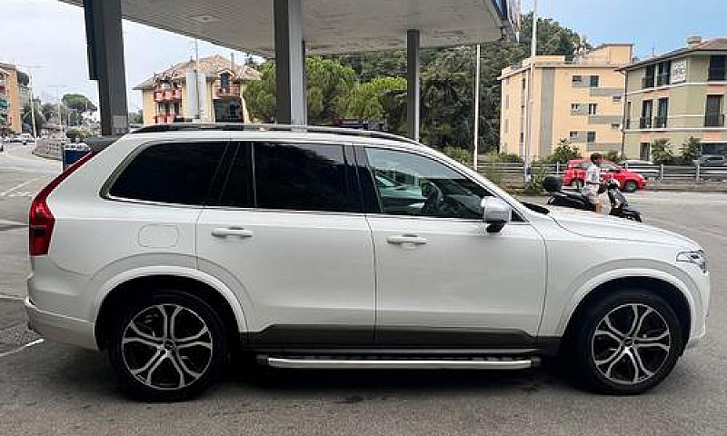 Volvo Xc90 (2014-->)...