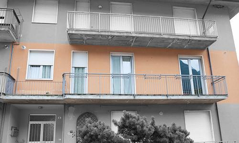 Quadrilocale Via Con...