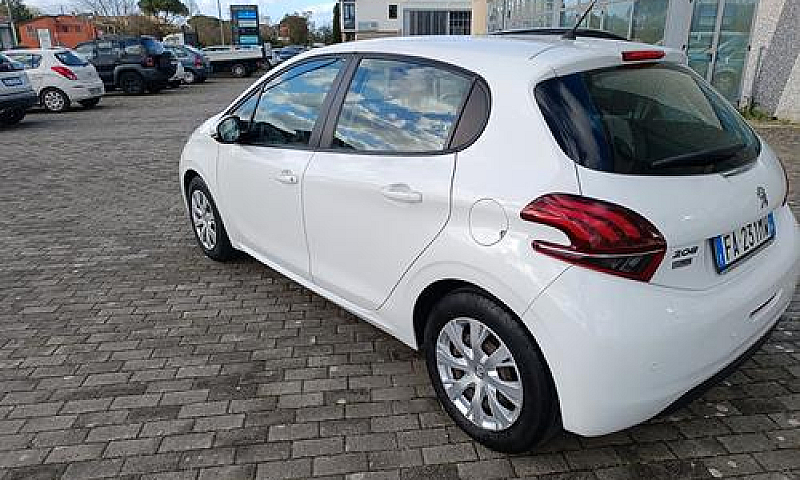 Peugeot 208 1.2 5 Po...