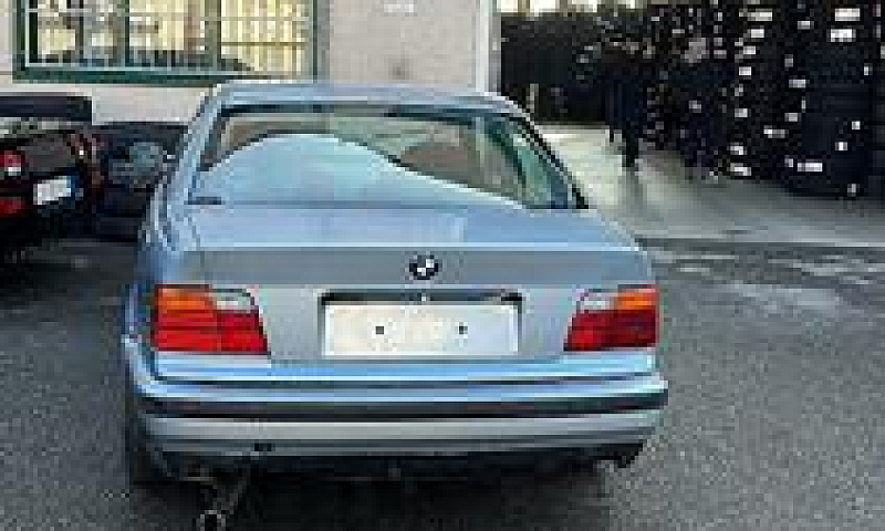 E36 320I Drift...