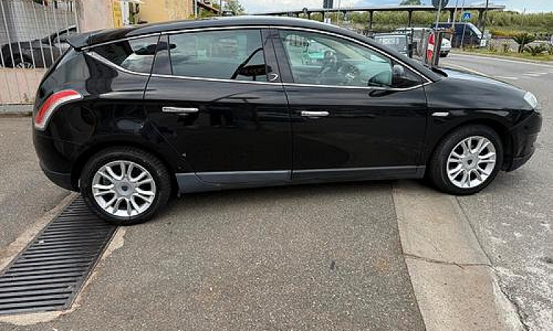 Lancia Delta 1.6 Mjt...