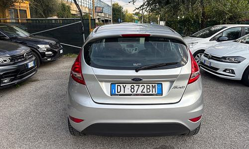 Ford Fiesta 1.4 5 Po...