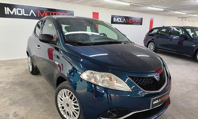 *Lancia Ypsilon 1.2 ...
