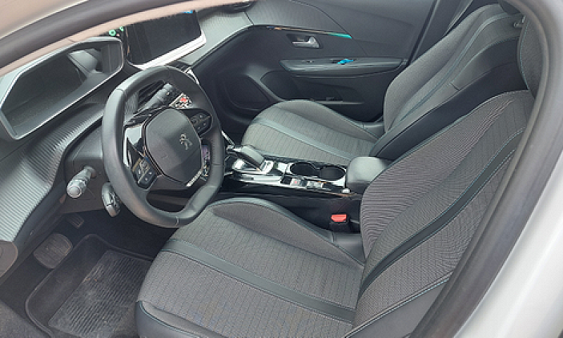 Peugeot E208 Allure ...